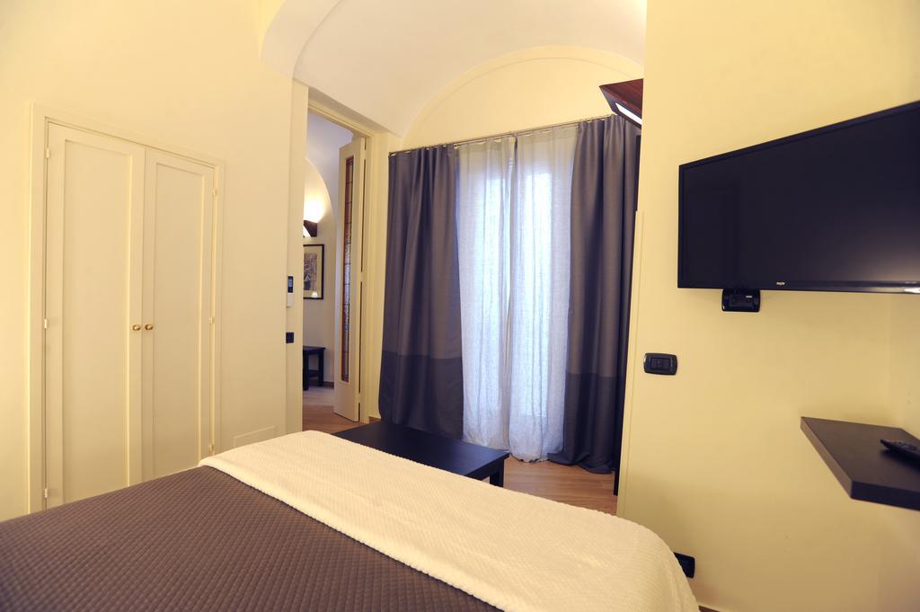 Negramaro Suite B&B Λέτσε Δωμάτιο φωτογραφία