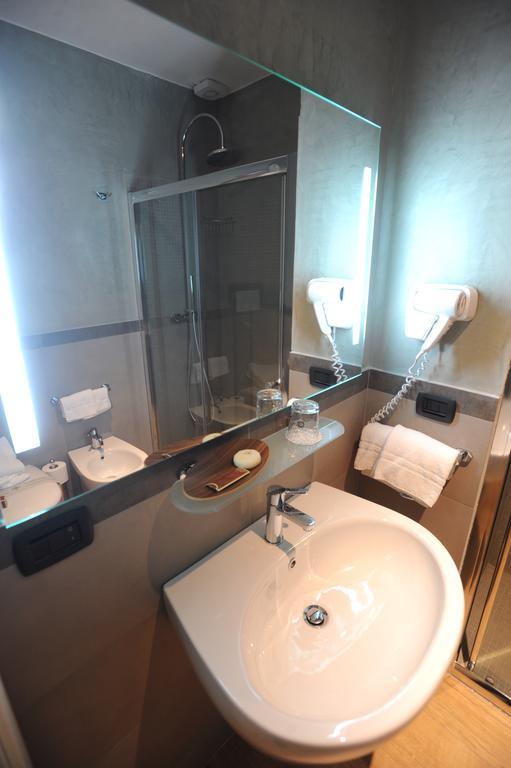 Negramaro Suite B&B Λέτσε Δωμάτιο φωτογραφία