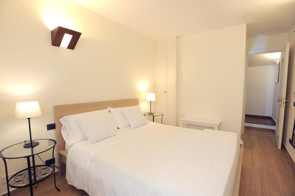Negramaro Suite B&B Λέτσε Δωμάτιο φωτογραφία